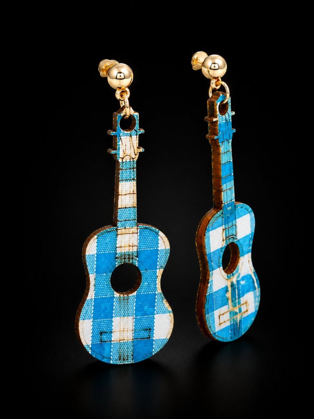 Earrings - Vintage Style Wood Guitar Dangle Drop Stud  - Blue White Plaid - Picture 4 of 6